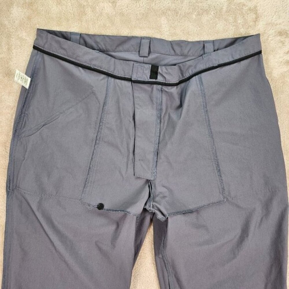 Made in Canada Tilley Pants Safari Cargo Men's Size 44 Zipped Pocket Workwear - Picture 14 of 16